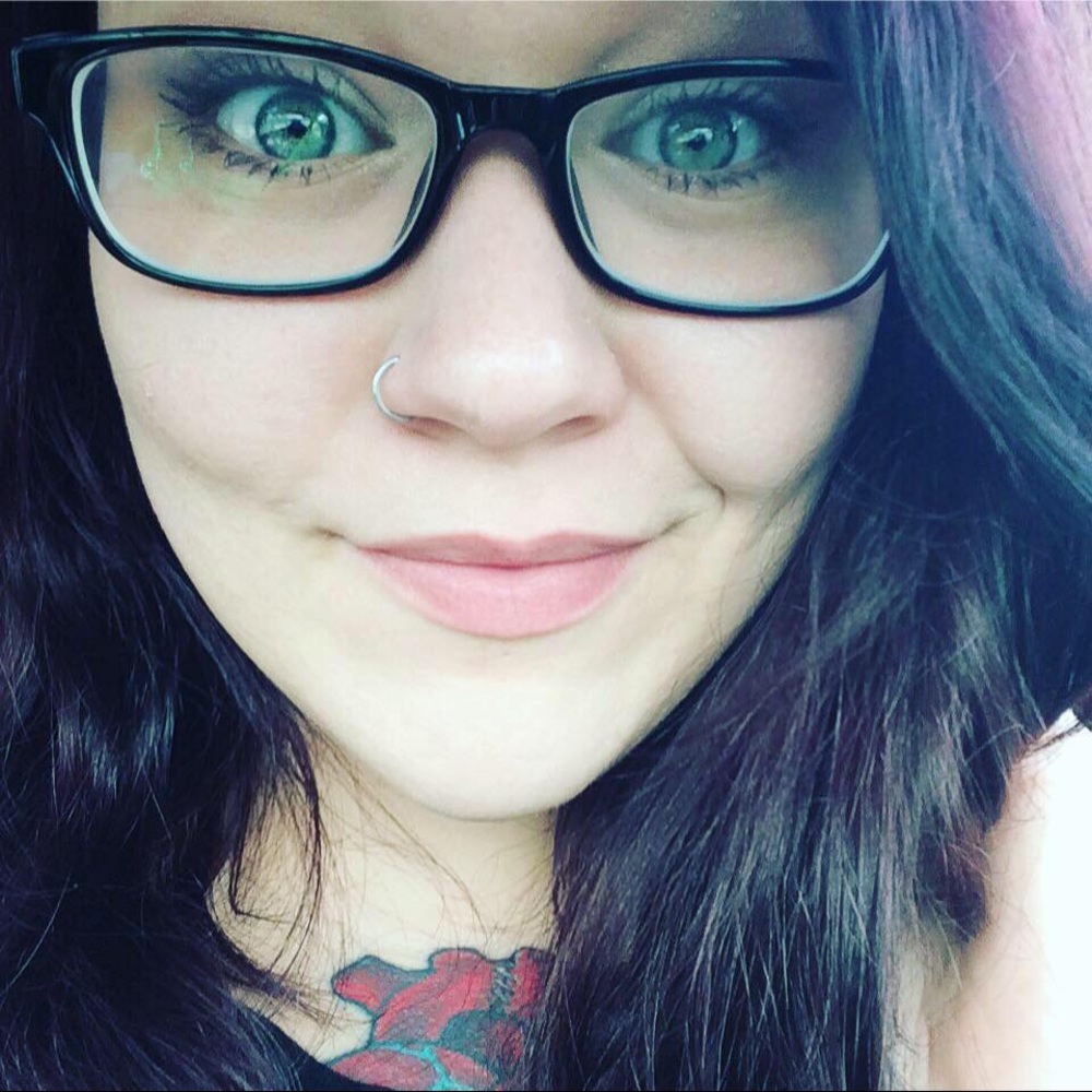 Meet your Posher, Destinie